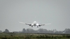 Urgence médicale à bord : Un avion contraint de se poser, un décès confirmé