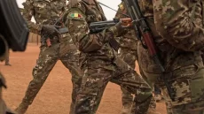 Mali : l’armée démantèle dix repaires terroristes