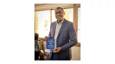 Guinée – Crédit Rural : Amara Kourouma honoré pour sa contribution à l’inclusion financière