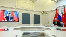 Xi Jinping et Vladimir Poutine resserrent leurs liens, face aux crises mondiales, lors d’un entretien vidéo