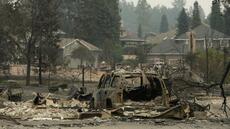 Incendies aux États-Unis: 60.000 personnes évacuées et au moins 600 bâtiments détruits par les flammes dans l'État&nbsp;(…)