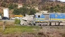 Un train de transport de voyageurs percute un camion à Bejaia : 18 blessés