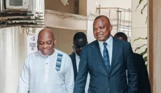 Abidjan : Ahoua Don Mello discute avec Vincent Toh-Bi Irié