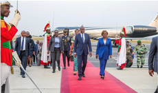 Arrivée du Chef de l'État en République de Côte d'Ivoire pour les festivités du 66ème anniversaire de l'indépendance