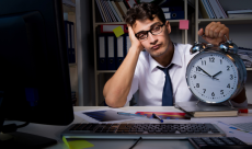 La Grèce autorise 13 heures de travail par jour