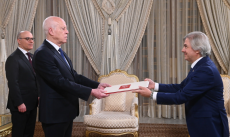Saïed reçoit les lettres de créance de deux nouveaux ambassadeurs