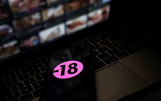 Sénégal : 3 personnes arrêtées pour un site porno et prostitution en ligne, 2000 vidéos interdites saisies par la DSC