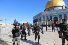 Al Aqsa : L'occupation tire des grenades lacrymogènes sur les fidèles