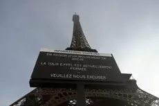 France : Grève et fermeture de la tour Eiffel..