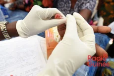 Les répercussions des coupes budgétaires américaines sur la lutte contre le vih en afrique du sud