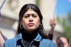 Rima Hassan s’inspire de Larbi Ben M’hidi pour briser le blocus israélien sur Gaza
