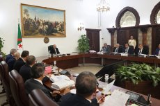 Projet de Loi de Finances 2026 : le gouvernement se réunit pour tracer la 1ʳᵉ feuille de route