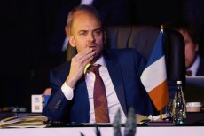 Visas France pour les Algériens : chute de 14,5 % des délivrances en 2025, selon Jean-Noël Barrot