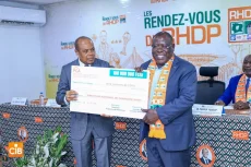 Côte d’Ivoire : pourquoi les PCA offrent 100 millions à Alassane Ouattara ?