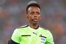 Incroyable à la CAN : la CAF écarte l’arbitre du match Algérie–Nigeria… pour ses crampons