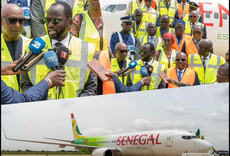 AIR SÉNÉGAL : Abdoul Ahad Ndiaye réceptionne le BOEING 737-800 « GOREE », une nouvelle étape dans le renforcement de&nbsp;(…)