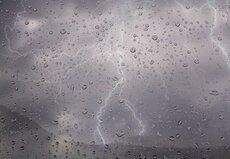 Averses orageuses localement fortes, samedi et dimanche, au Nord du Maroc (alerte météo)