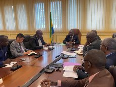 Rencontre entre le ministre des TP et les responsables de Sinohydro