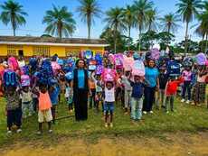 La Fondation Ma Bannière distribue des kits scolaires dans plusieurs villages de l'Ogooué-Ivindo