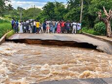 Des buses au béton : Un nouveau pont tourne la page à Mougoutsi dans la Nyanga