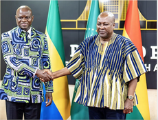 Séquences officielles de la visite du Président de la République au Ghana