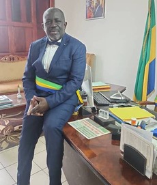 "Le temps du flou est fini" : Nicaise Moulombi Exige la Poursuite des enquêtes et la démission des (…)